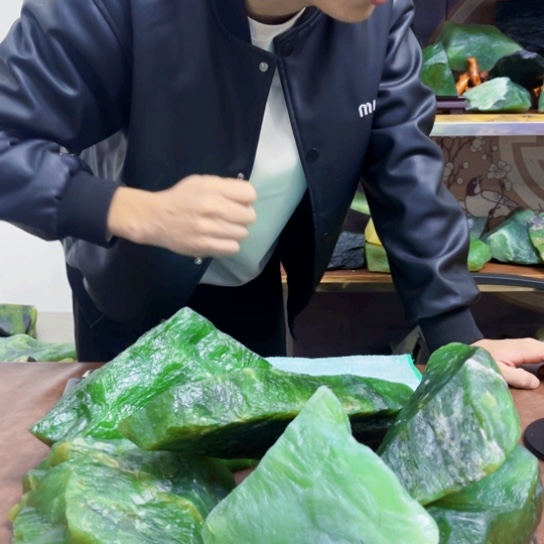 未镶嵌蛇纹石玉原石你****8