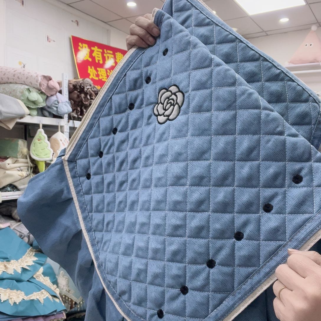 雪尼尔聚酯纤维快乐大本营在这里是什么