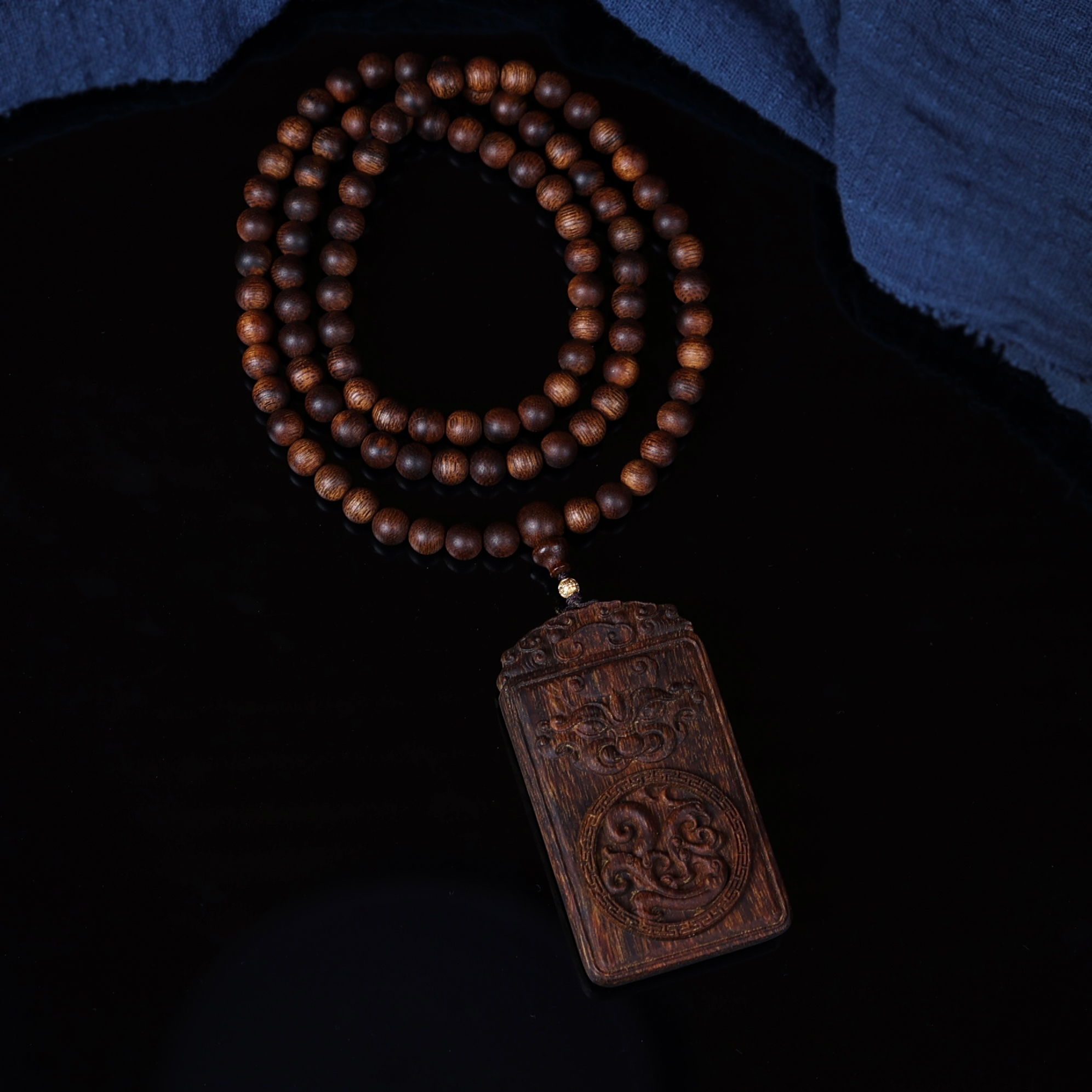 沉香沉水富森红土0.6多圈龙凤设计款