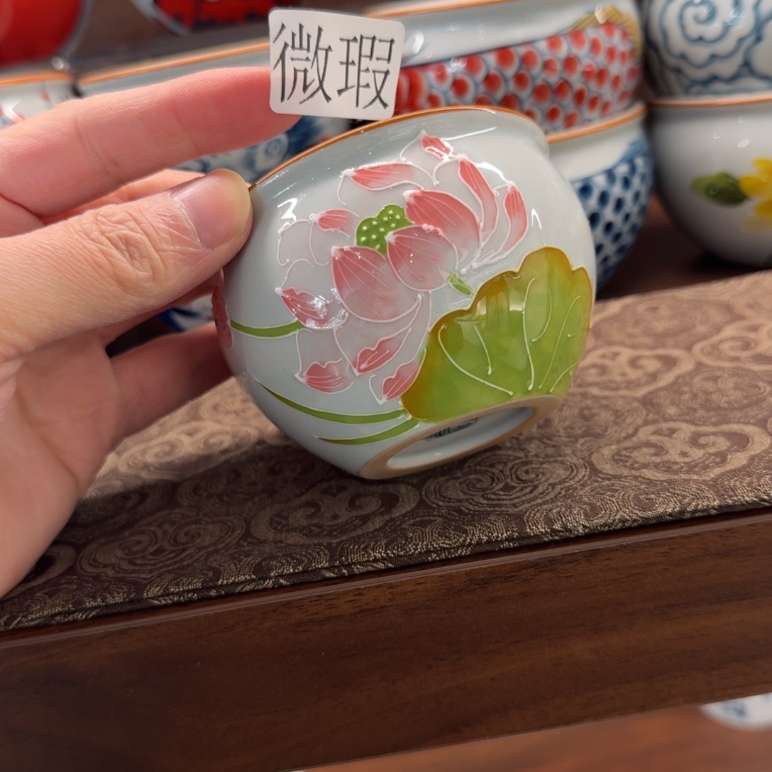 釉下手绘茶具微瑕