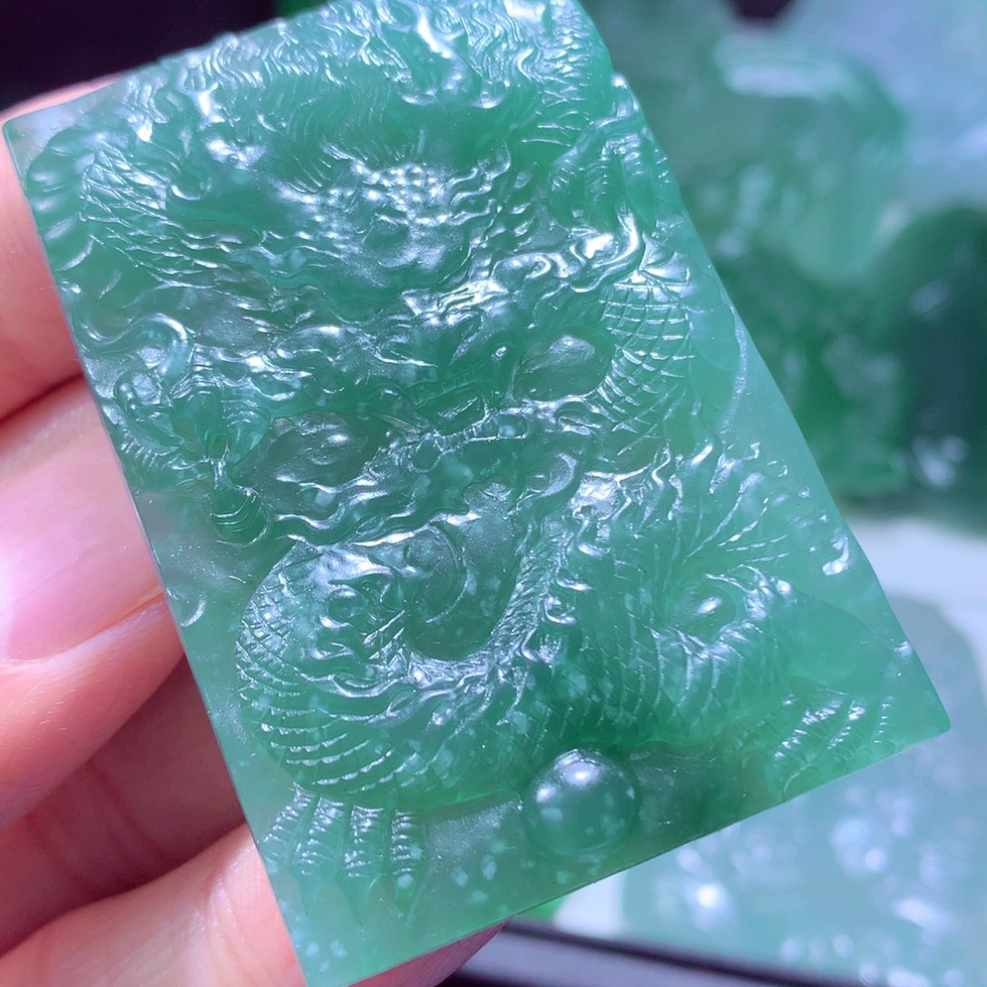 定制翡翠未镶嵌天然翡翠A货毛货挂件