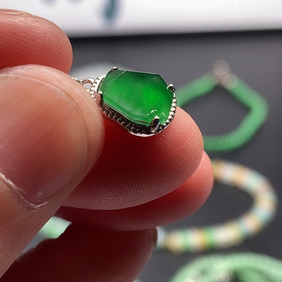 翡翠银S925镶嵌吊坠(不含链)