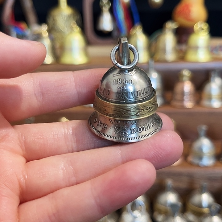 香港大一元硬币车挂