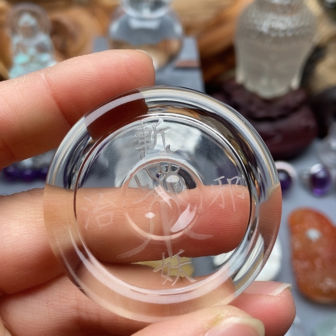 未镶嵌颈饰水晶吊坠