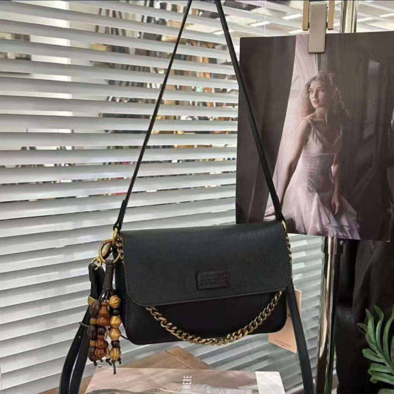 新品轻奢百搭高级感气质时尚斜挎女士包A09