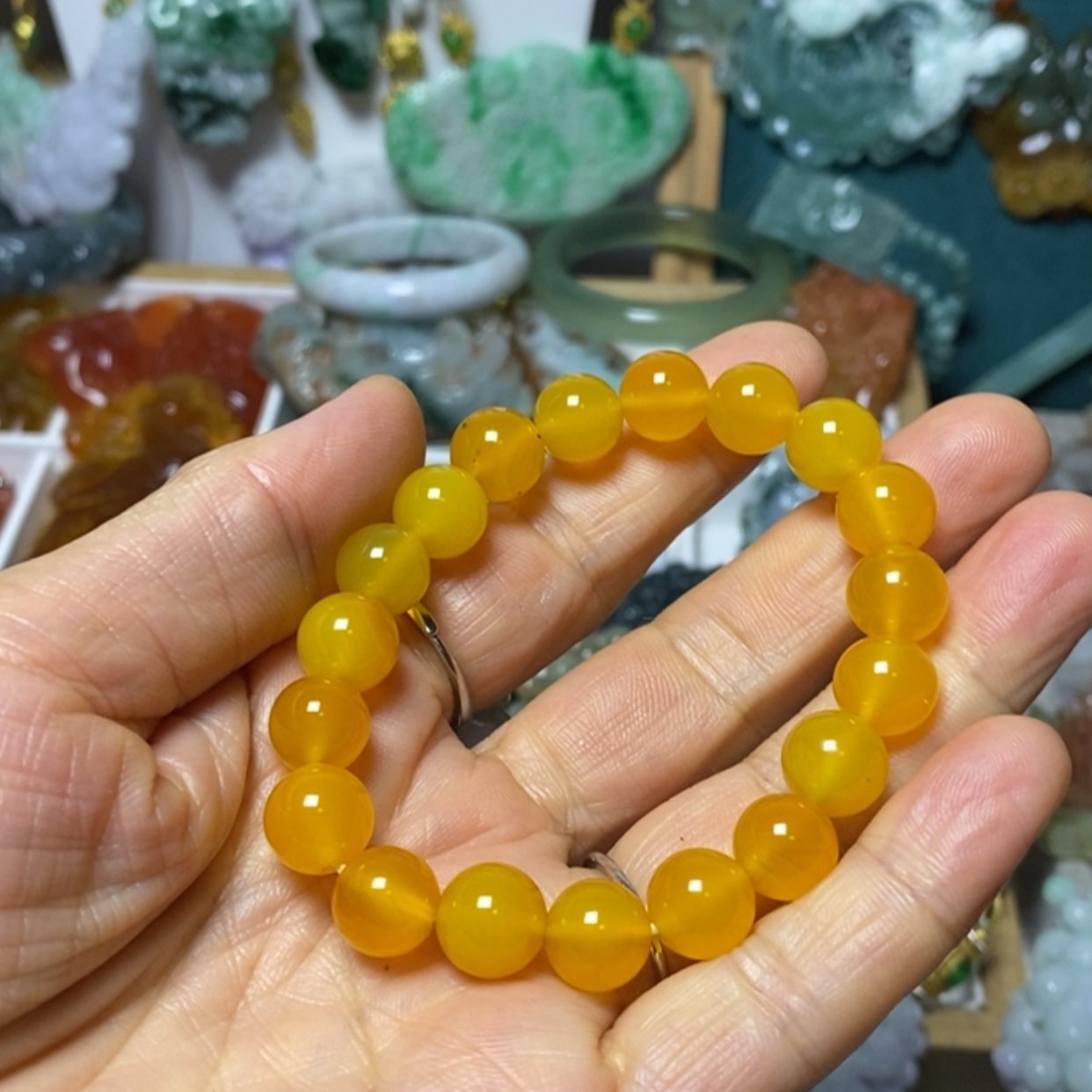 【闪购商品】翡翠吊坠(赠链)未镶嵌