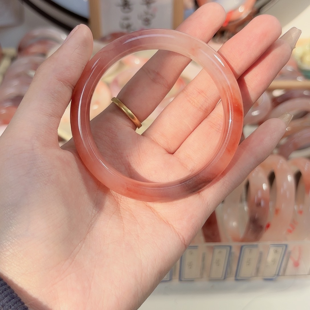 石英质玉手镯未镶嵌匆**年