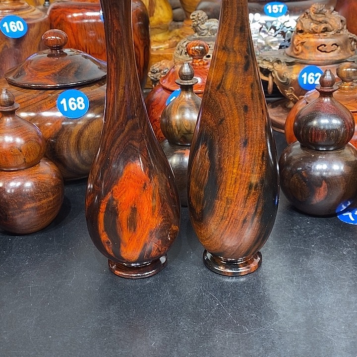 零***七酸枝花瓶两个漂亮