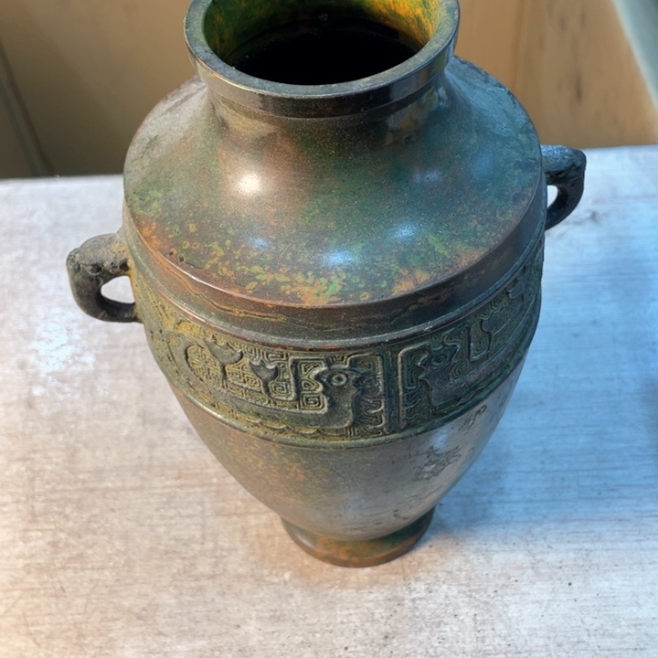 新亿阁祝福大家新年快乐