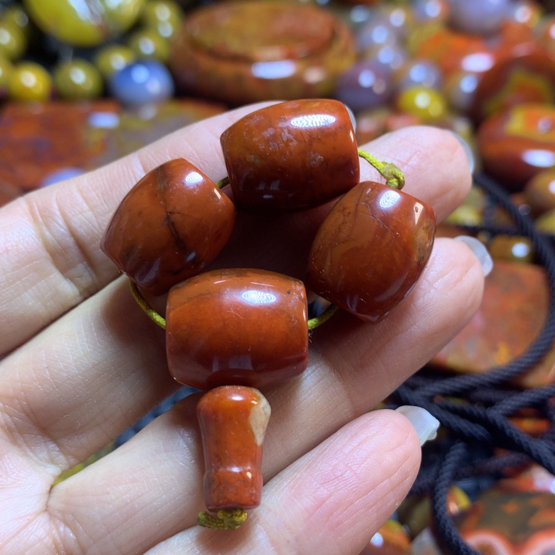 玛瑙/玉髓三通套未镶嵌鲸*?