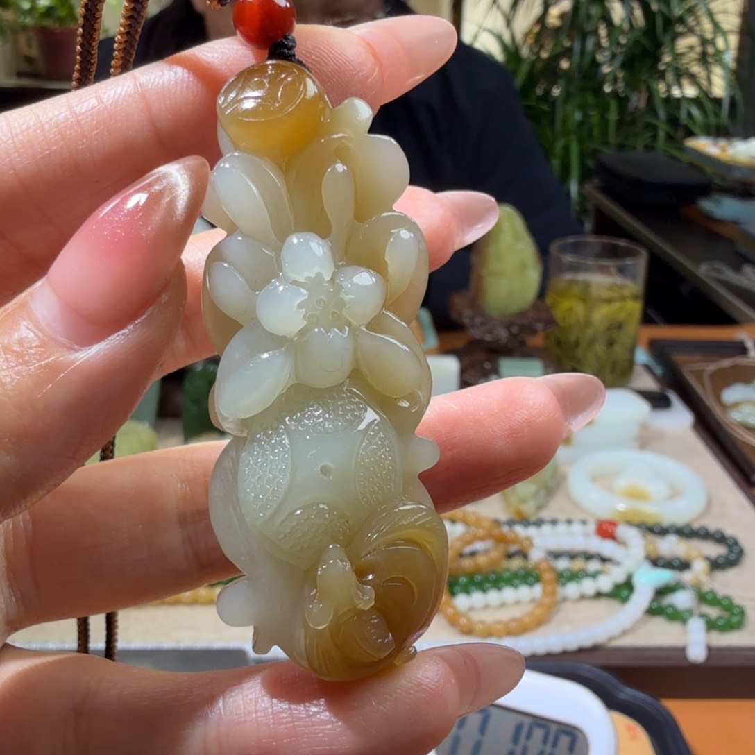 和田玉挂件未镶嵌濒**风