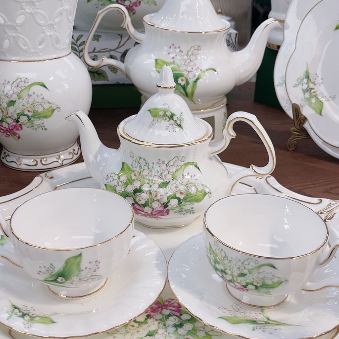 【闪购商品】瓷片一壶2杯碟———————-