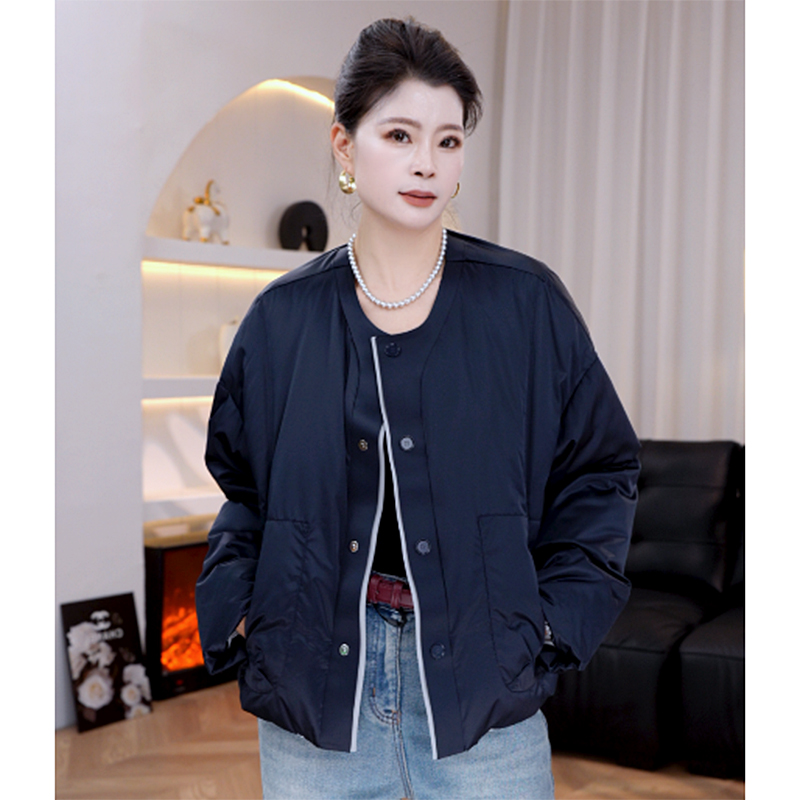 藏青色珠光缎面短款撞色简约保暖女羽绒服洋气时尚冬季宽松外套