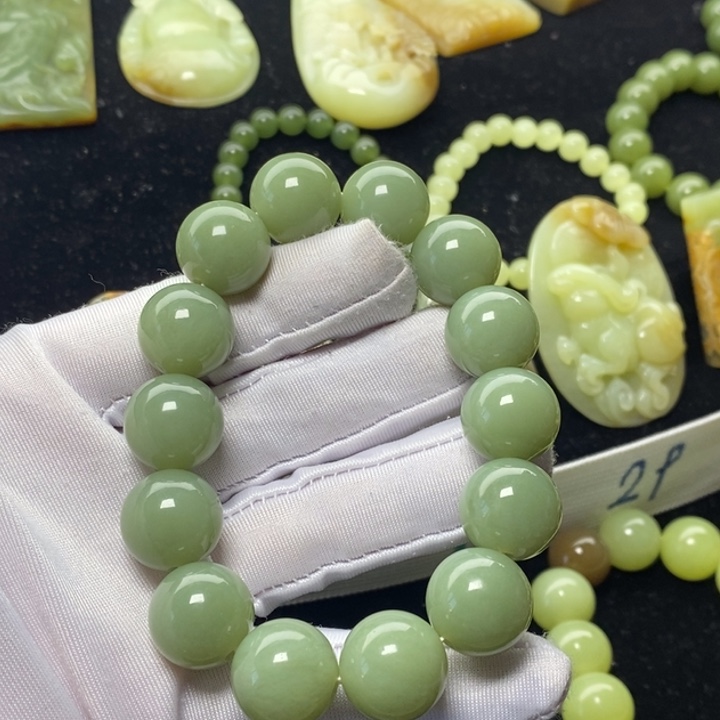 翼***风和田玉（糖玉）未镶嵌手链