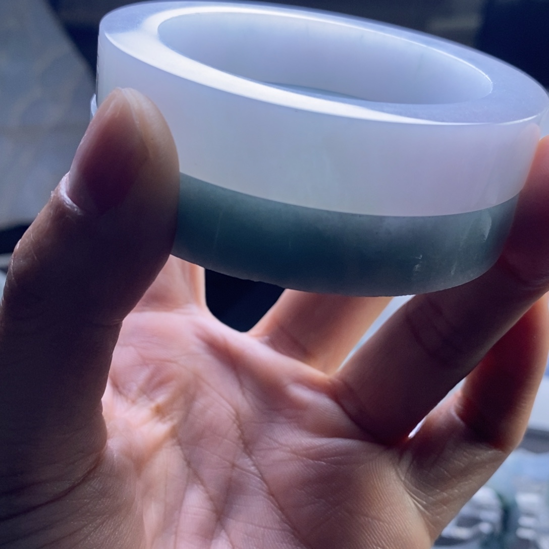 凯***哥定制翡翠未镶嵌毛胚发一个