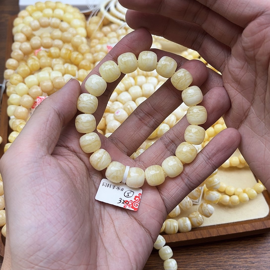 8***2蜜蜡未镶嵌手链同料乌白虎皮千层雪12mm