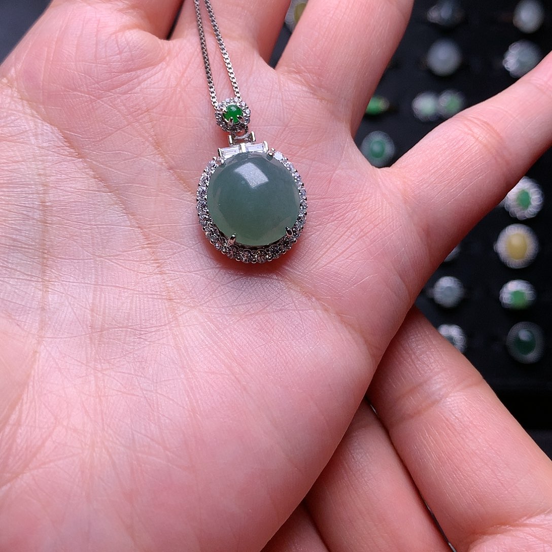 翡翠颈饰银S925镶嵌111111