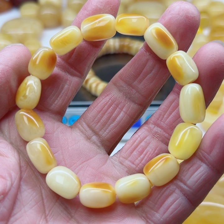 琥珀（矿物珀）手串未镶嵌