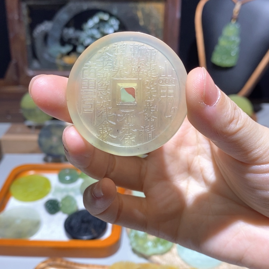 岫玉未镶嵌颈饰颈饰5