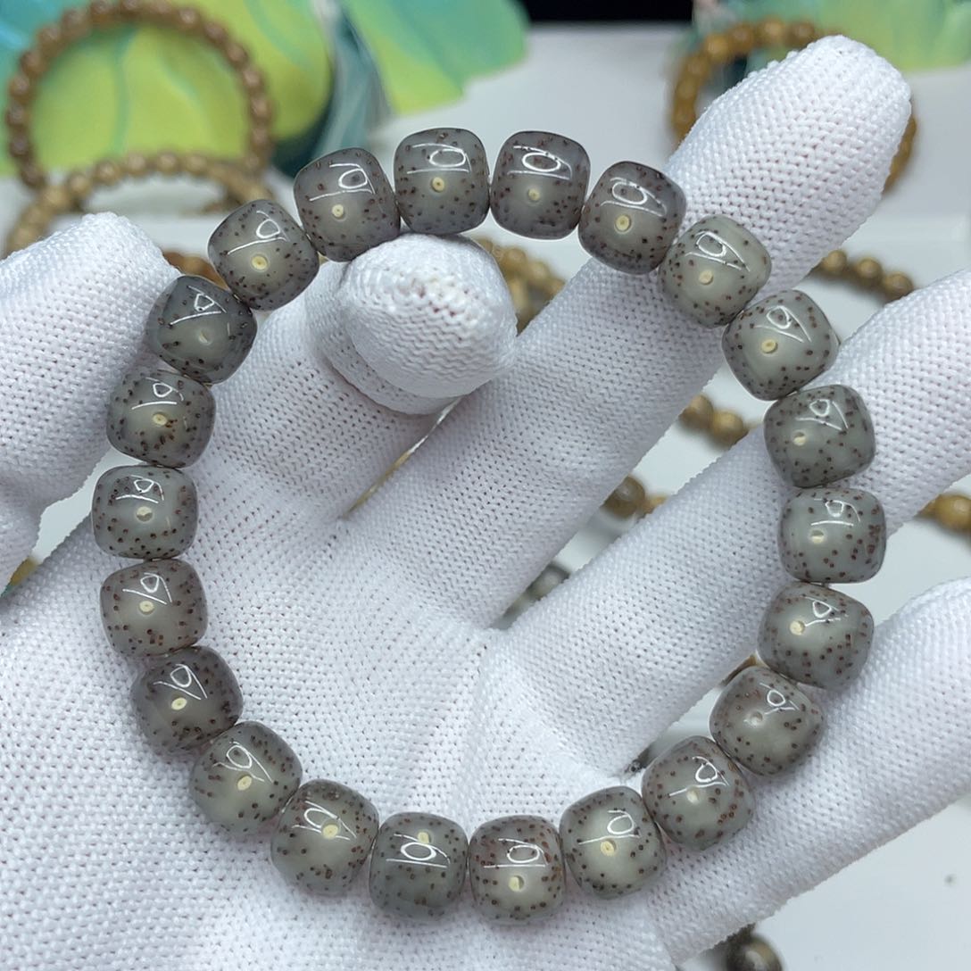 星月菩提手串23。10/9水墨绿冰晶果冻
