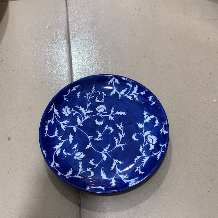 【闪购商品】摆件陶瓷盘子18厘米摆件