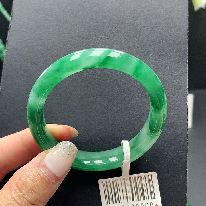 未镶嵌手镯石英质玉