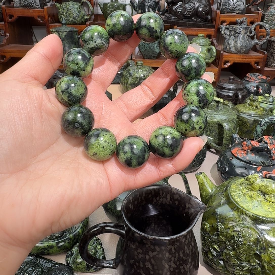 无***子蛇纹石玉未镶嵌藏玉药王石精美茶壶