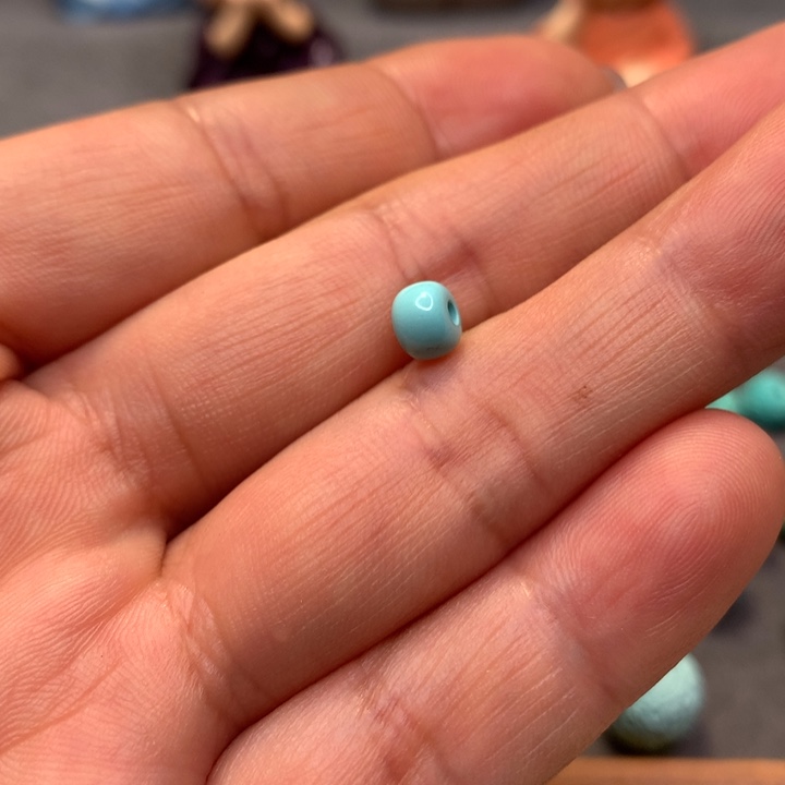 绿松石颈饰未镶嵌