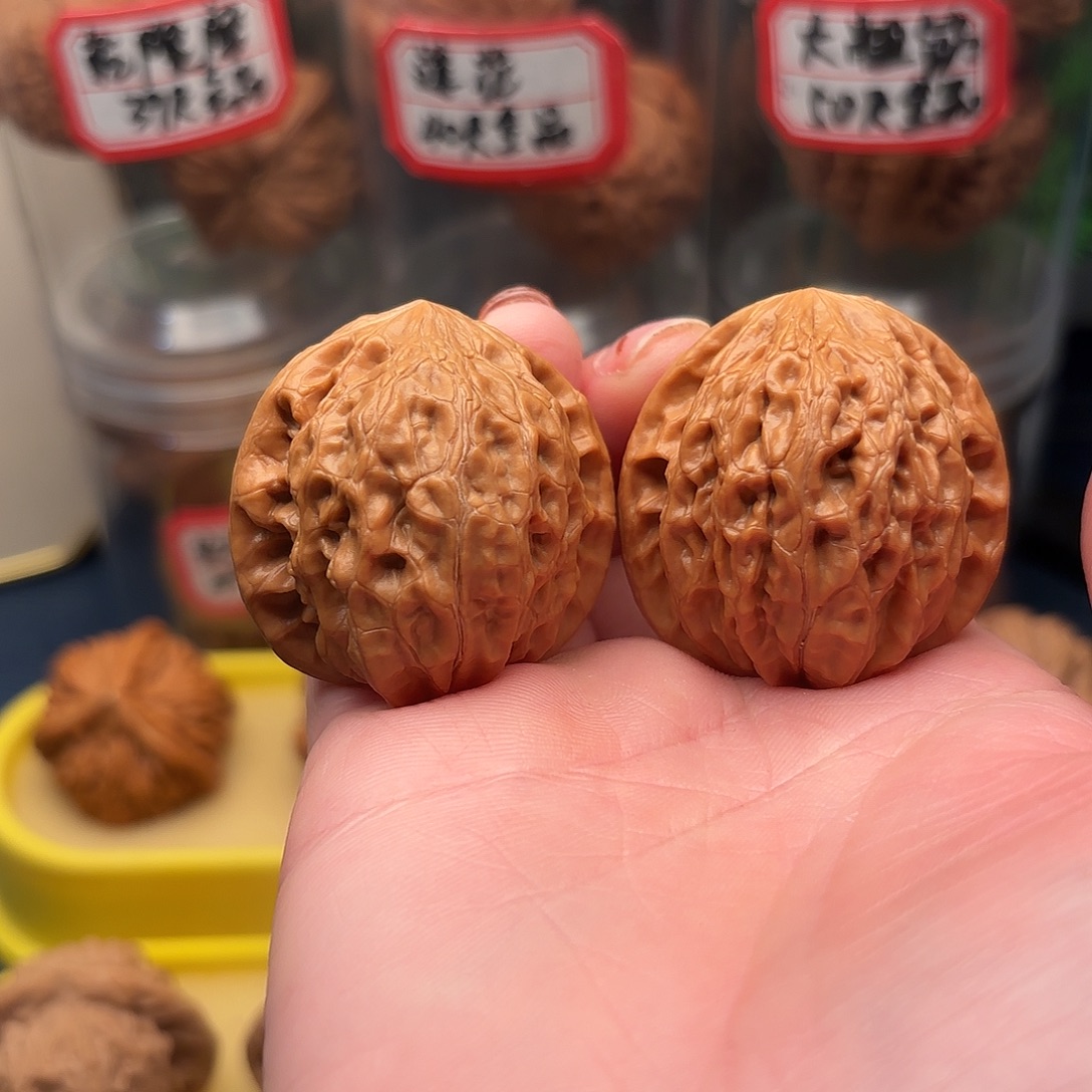 Z***D吊坠文玩核桃铁锤