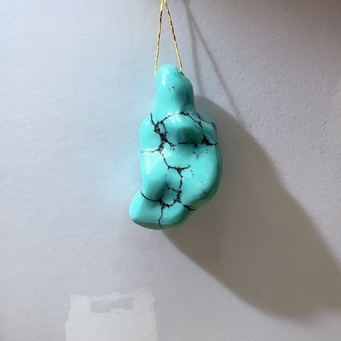 绿松石未镶嵌挂件