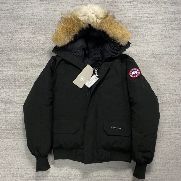 【canada goose】加拿大鹅 L 黑色飞行员chilliwack羽绒服 全新带吊