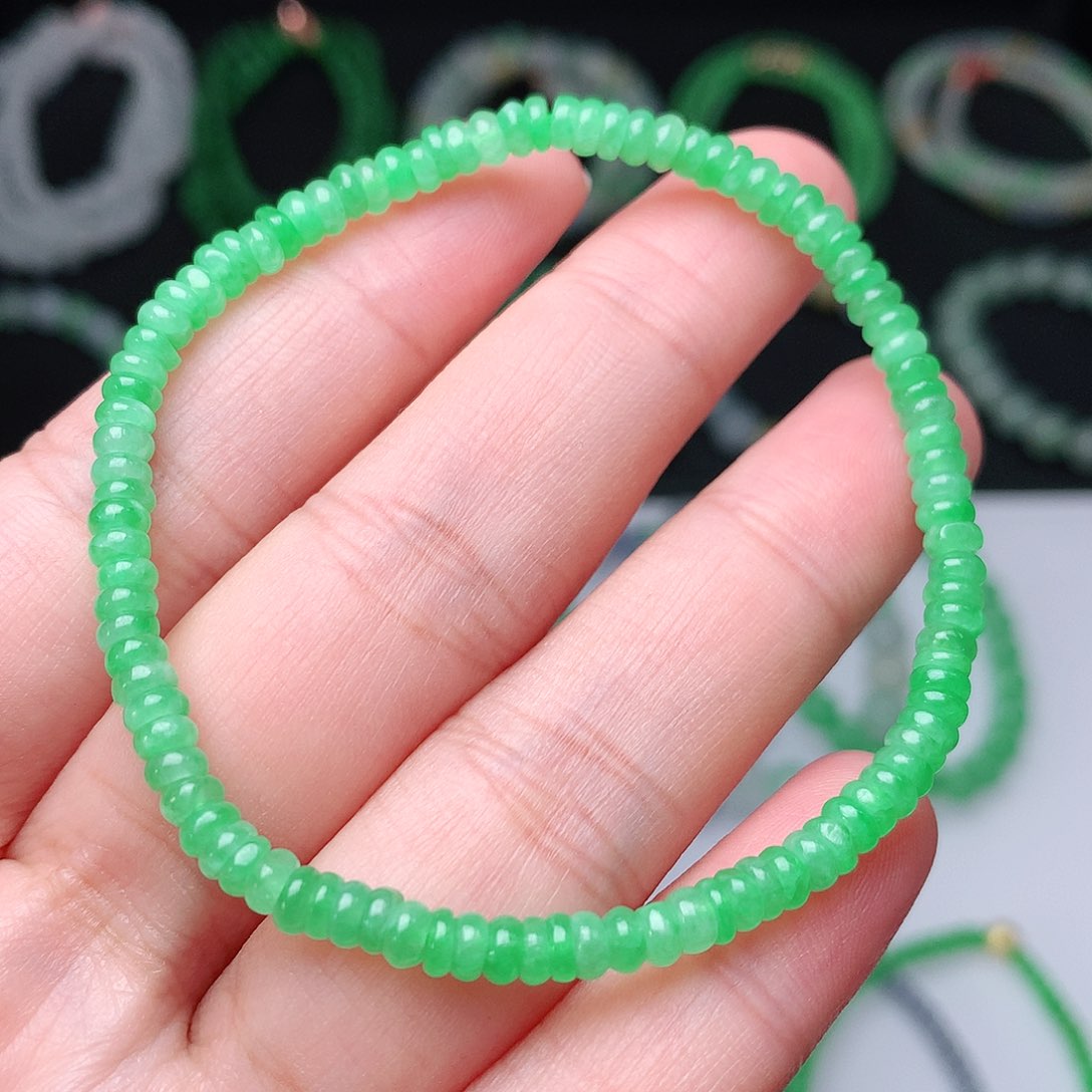 翡翠手链未镶嵌翡翠