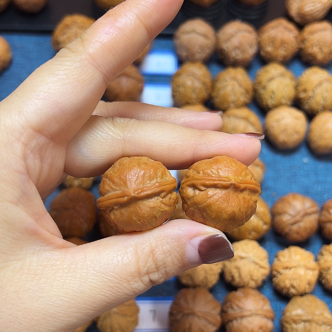 偷***墨吊坠文玩核桃爱心元宝