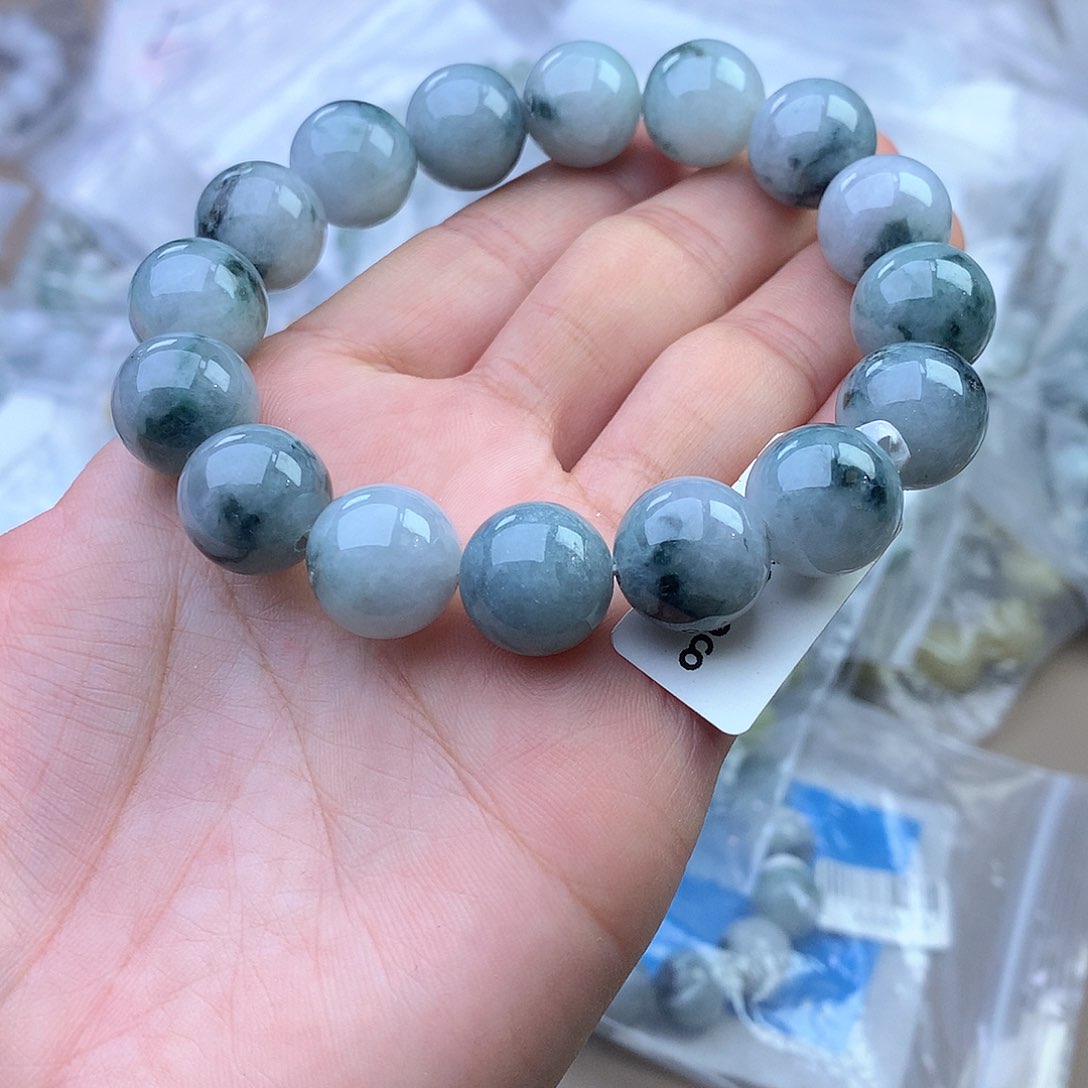 未镶嵌手串搭配定制翡翠