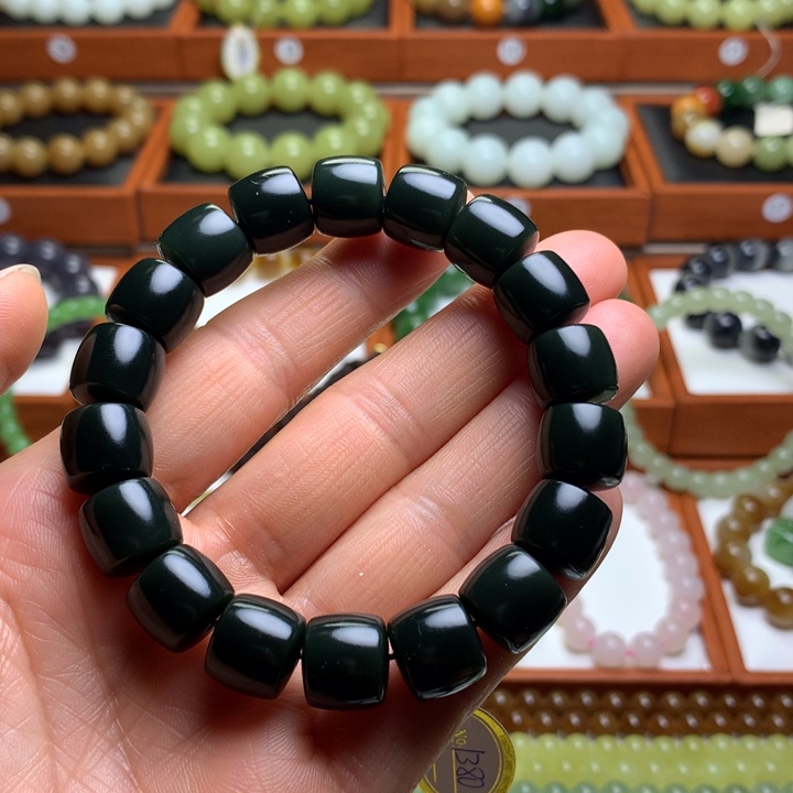 和田玉手串未镶嵌