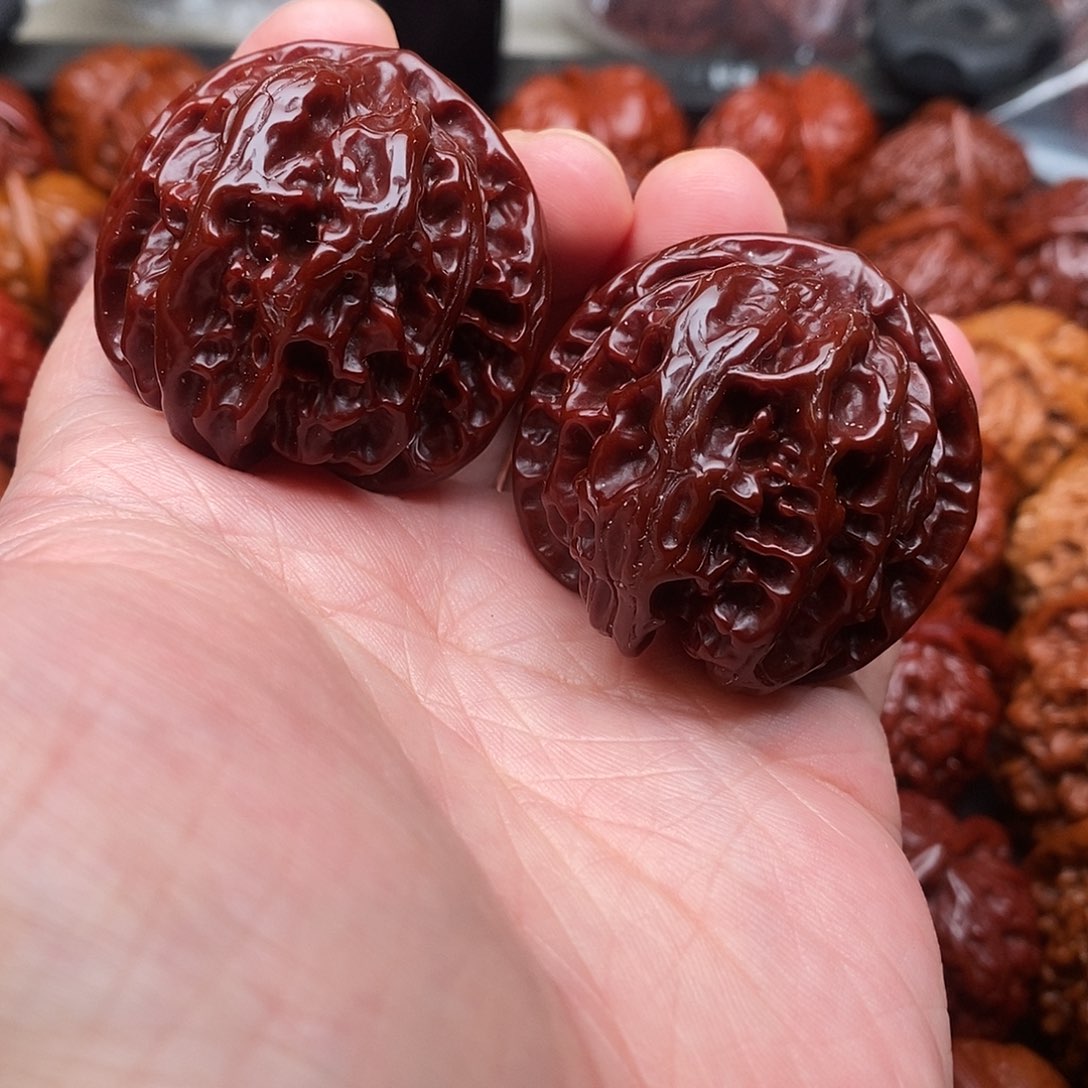 E***r猴头核桃吊坠苹果元