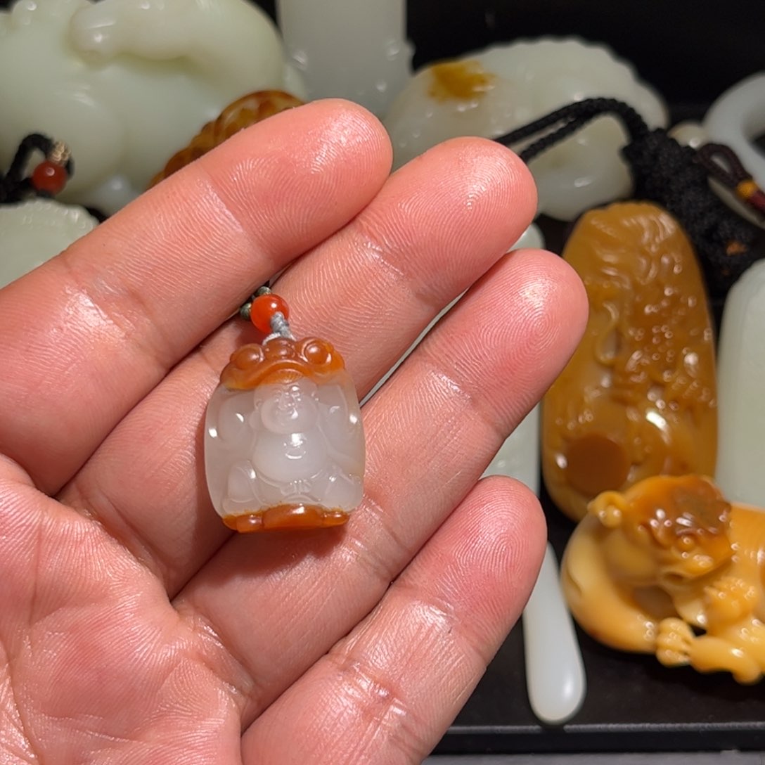 和田玉挂件未镶嵌厚**物