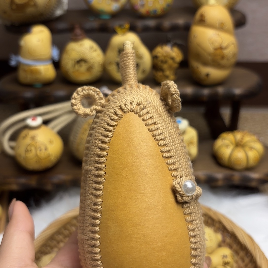 颈饰玻璃哈哈哈哈哈哈