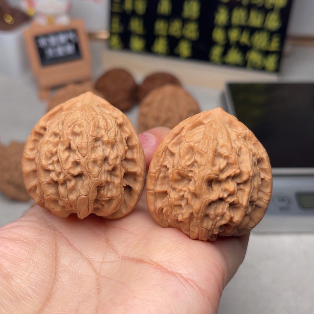 把件文玩核桃梨木台