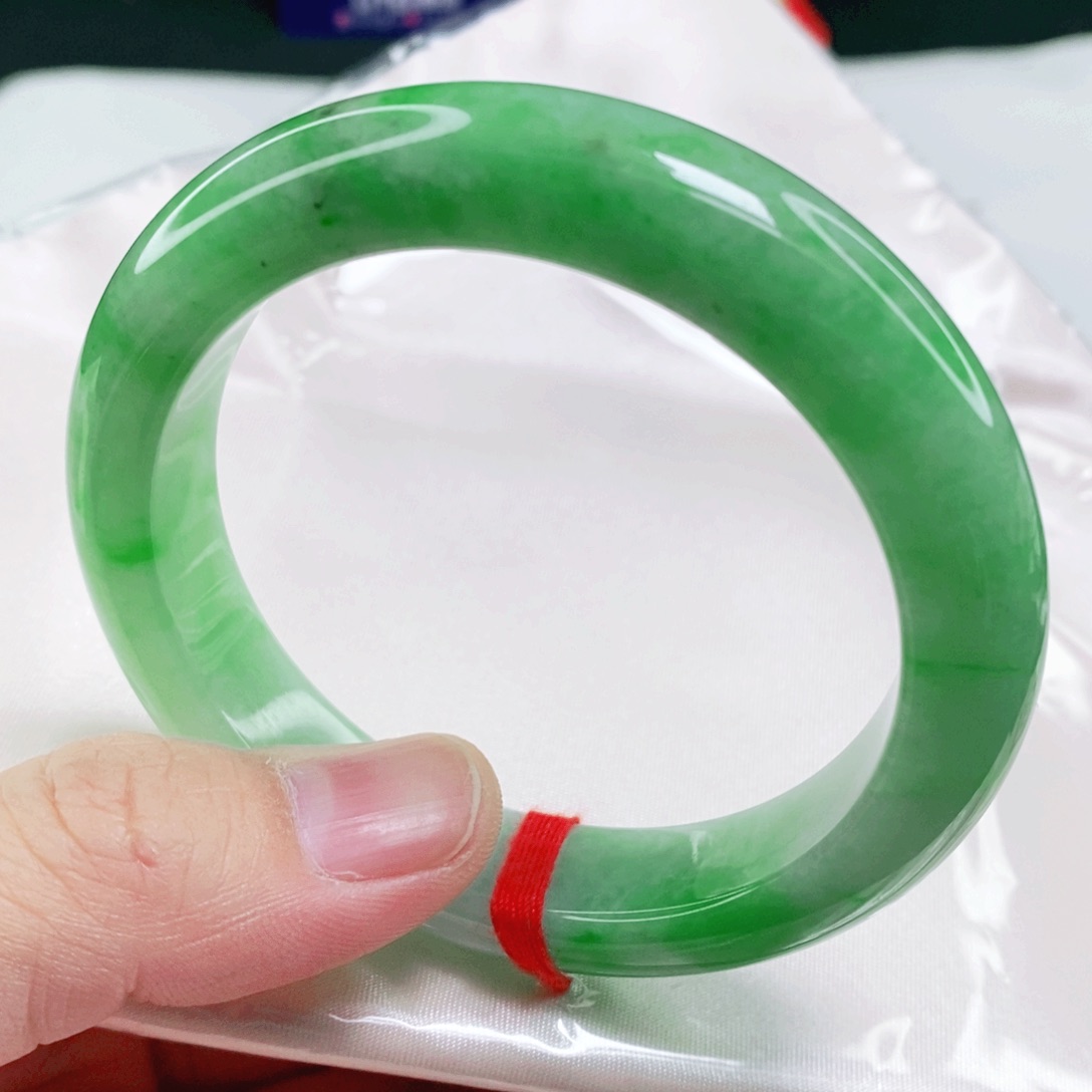 未镶嵌手镯翡翠56圈口