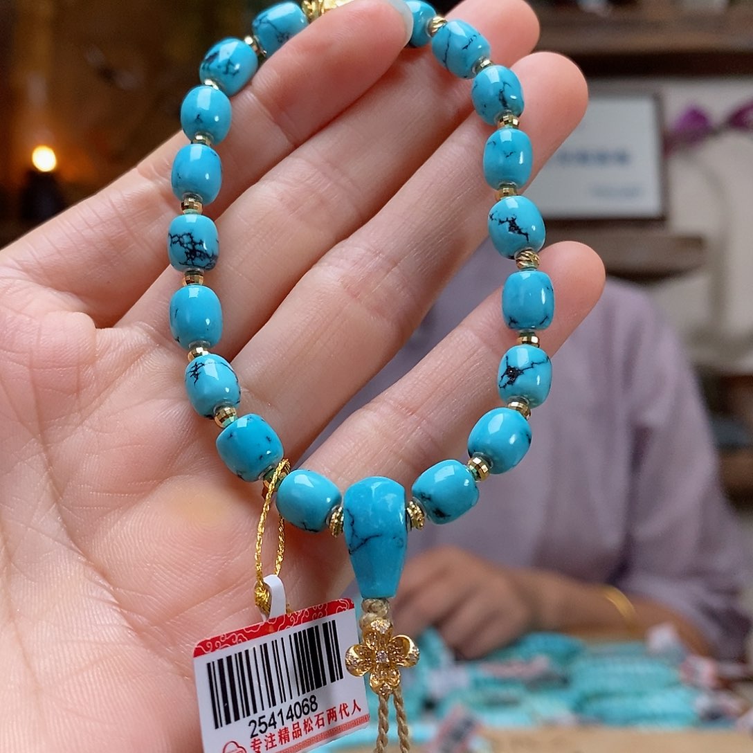 18K金镶嵌绿松石珠宝奇石越**好