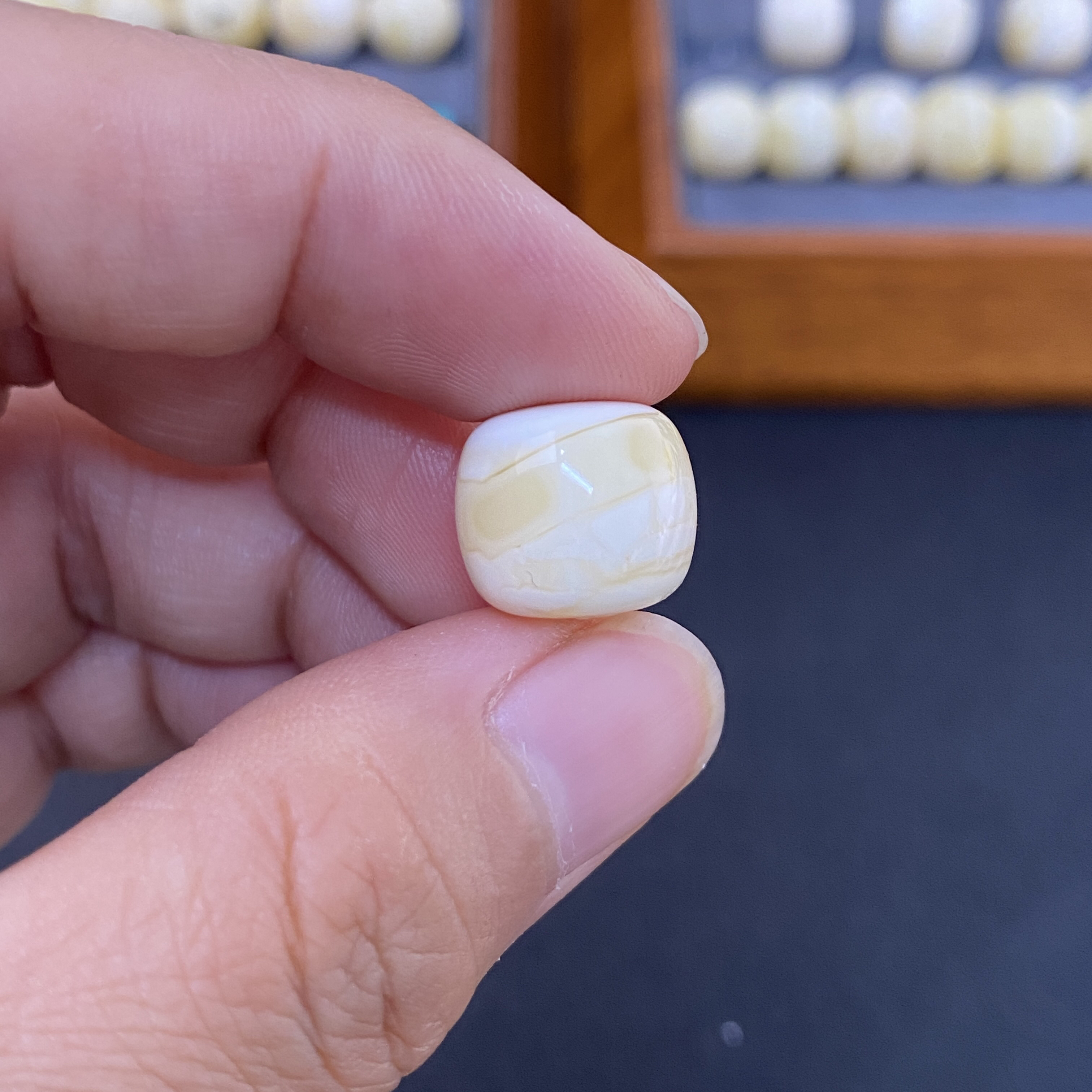 老型12.8mm高货天然原矿俄料蜜蜡E314猴头星月金刚文玩配饰单珠
