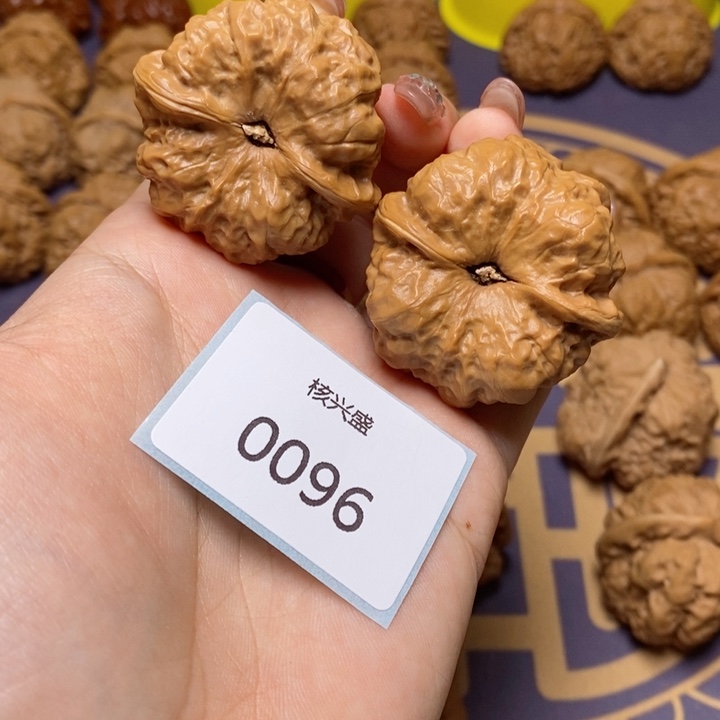 文玩核桃吊坠蛤蟆41.0096