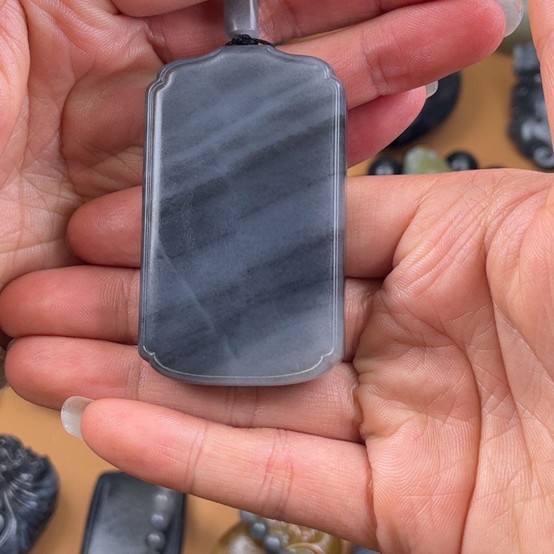 和田玉颈饰未镶嵌可****长