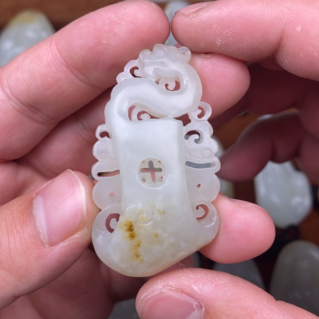 和田玉车挂未镶嵌