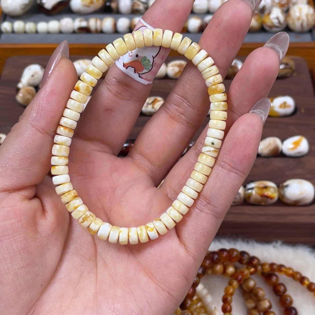 琥珀未镶嵌珠宝奇石琥珀蜜蜡微瑕6m