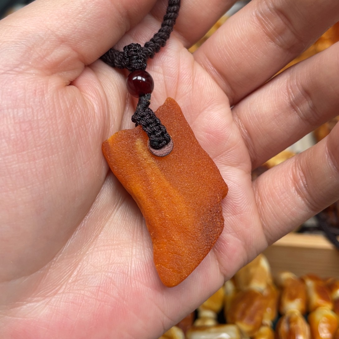 蜜蜡珠宝奇石未镶嵌