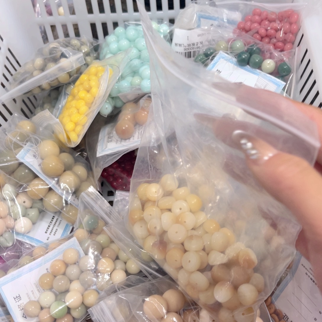 白玉菩提吊坠z锅底福利不售后。蒜瓣