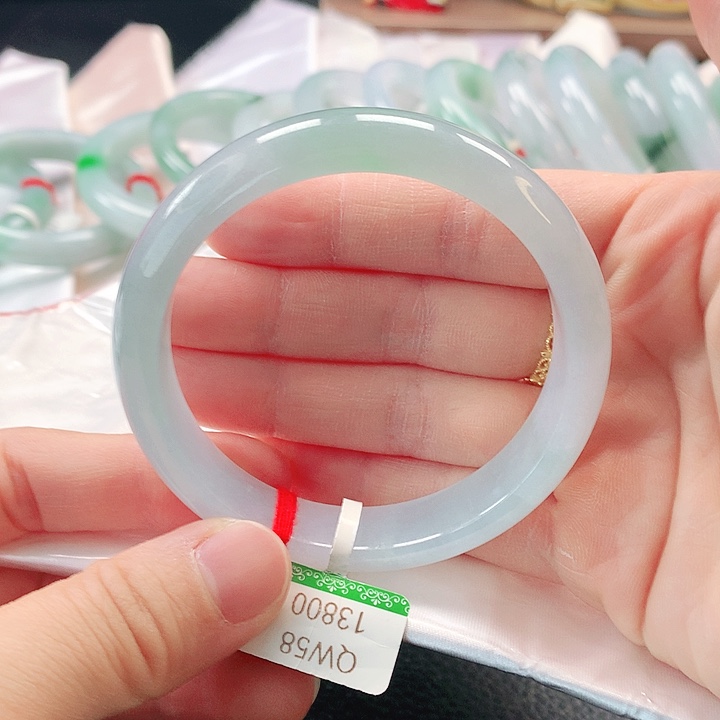 未镶嵌手镯翡翠缅甸A货翡翠手镯