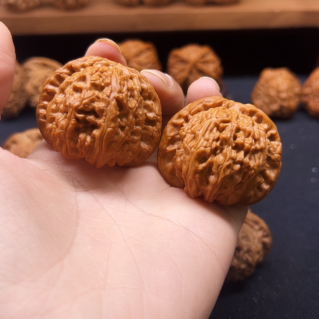 把件核桃白狮子45全品